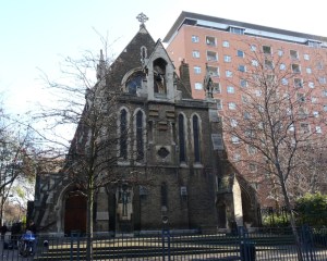 kings_cross_holy_cross151211_2