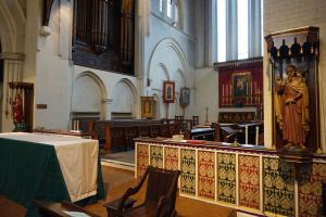 leytonstone_st_margaret_and_columba200914_3