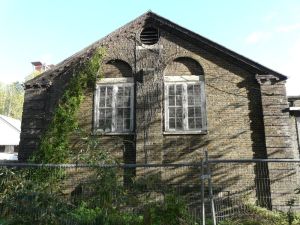 isle_of_dogs_st_luke_former141113_8