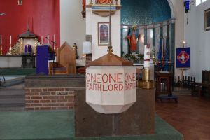 ruislip_most_sacred_heart_rc130314_7