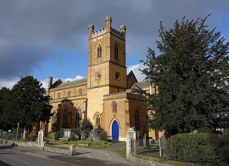 St Peter and St Paul, Church Road, Mitcham « London Churches in photographs