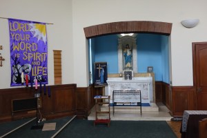 carshalton_holy_cross_rc240215_7