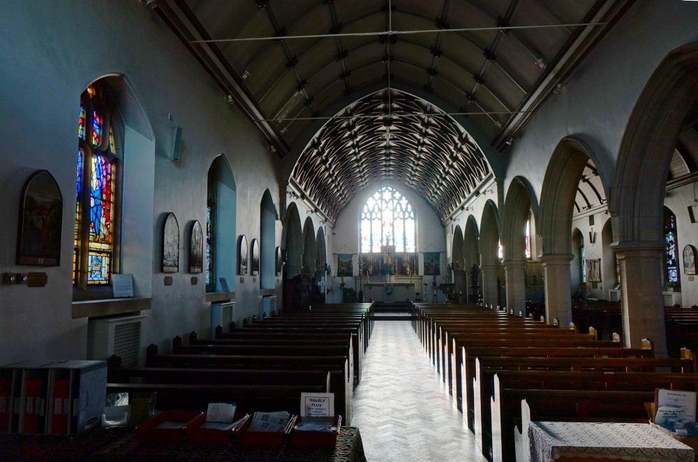 Our Lady and St Thomas of Canterbury, Roxburgh Park, Harrow on the Hill